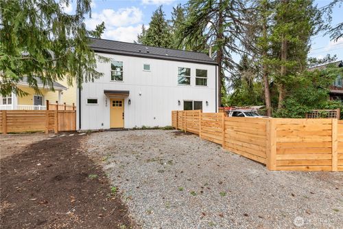 1540 Ne 113th St, Seattle, WA, 98125-6564 | Card Image