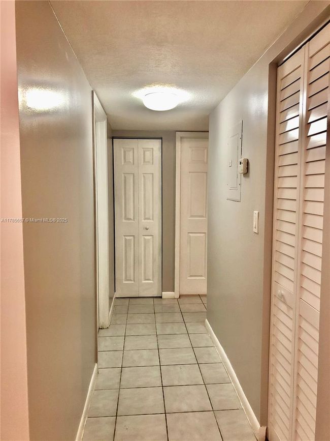 112 - 9753 W Mcnab Rd, Condo with 2 bedrooms, 2 bathrooms and null parking in Tamarac FL | Image 4