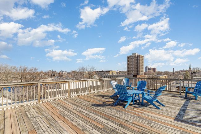 Rooftop deck features MPLS skyline views! | Image 21