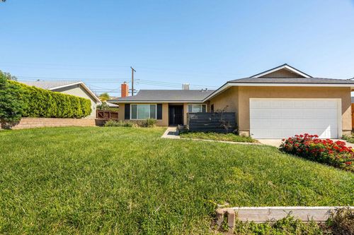 1035 W Hoffer St, Banning, CA, 92220 | Card Image