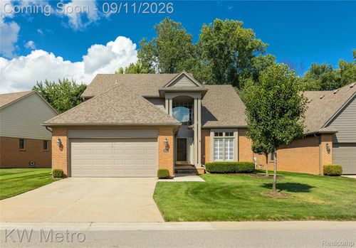 43670 Perignon Dr, Sterling Heights, MI, 48314-1927 | Card Image