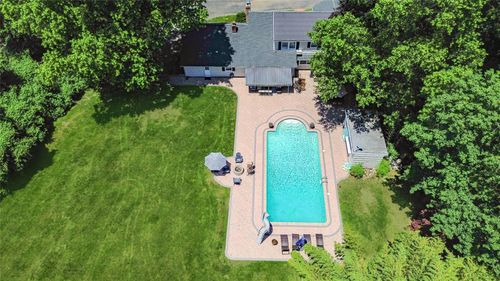 843 Orchard Ln, Oyster Bay, NY, 11771-4606 | Card Image