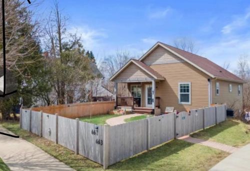 661/663 S Division Street, Port Washington, WI, 53074 | Card Image