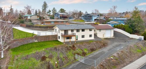 608 Anchor Pl, Selah, WA, 98942-1518 | Card Image