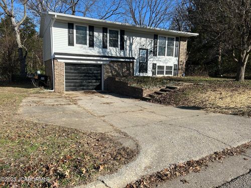 5018 Bagnall Dr, Jefferson City, MO, 65109-0413 | Card Image