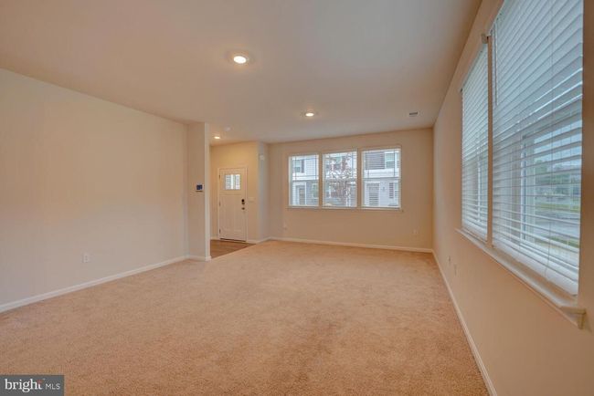 21 Crowberry Dr, Townhouse with 3 bedrooms, 3 bathrooms and null parking in MAGNOLIA DE | Image 9