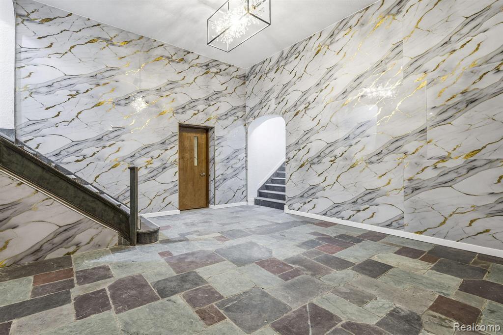 Residential Lease in Detroit 2