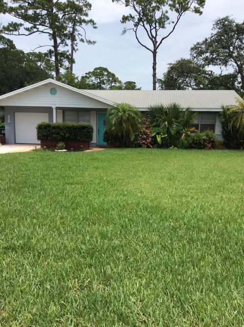 1122 Live Oak Ave, Daytona Beach, FL, 32114-3912 | Card Image
