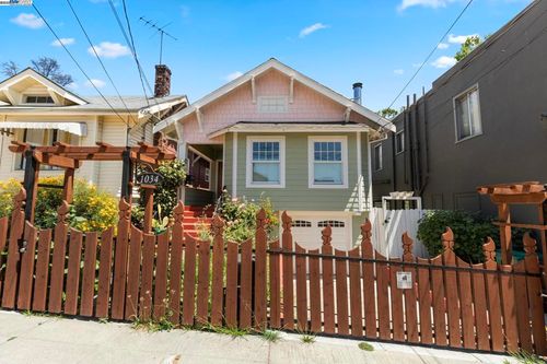 1034 21st St, Oakland, CA, 94607 | Card Image