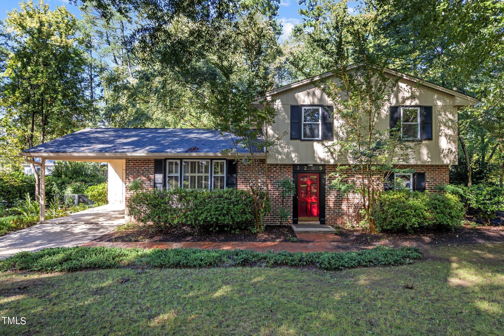 Arrowwood Dr, Raleigh, NC 27604