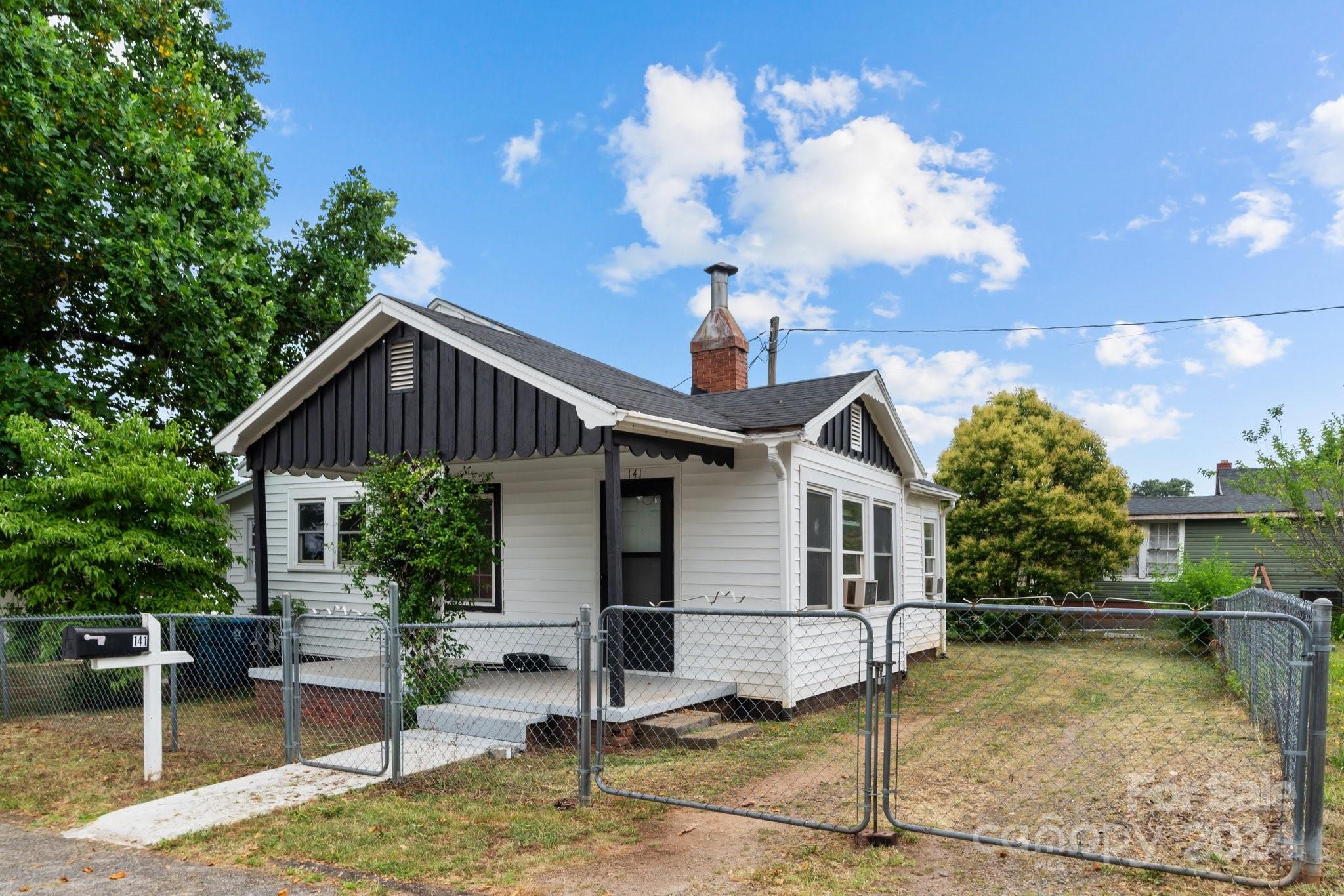 MD Blanton Cir, Forest City, NC 28043