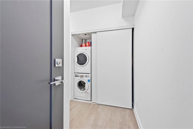 206 - 57 St Joseph St, House attached with 2 bedrooms, 1 bathrooms and null parking in Toronto ON | Image 4