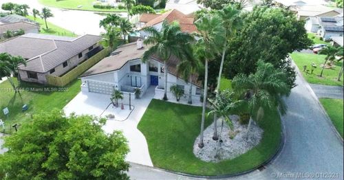 680 111th Way, Coral Springs, FL, 33071-7948 | Card Image