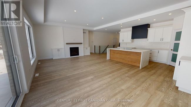 18 Postma Cres, House other with 3 bedrooms, 2 bathrooms and 4 parking in Ailsa Craig ON | Image 8