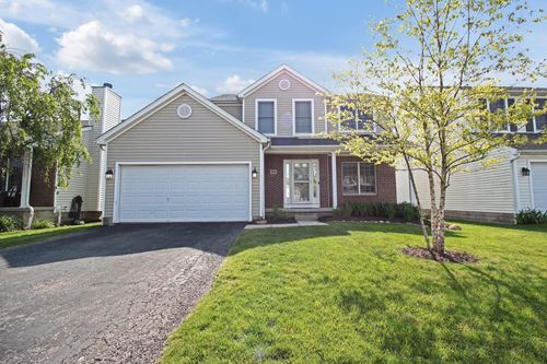 398 Ruffin Dr, Galloway, OH, 43119-8214 | Card Image