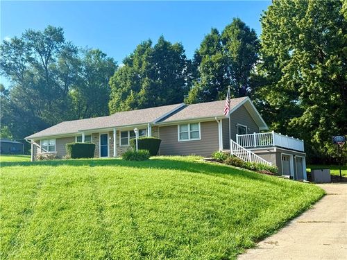2307 Westminister Ln, Saint Joseph, MO, 64503-2241 | Card Image