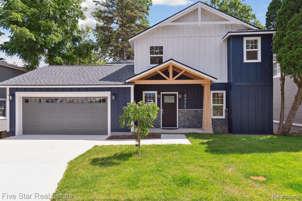 Coshocton Dr, Waterford, MI 48327 #1