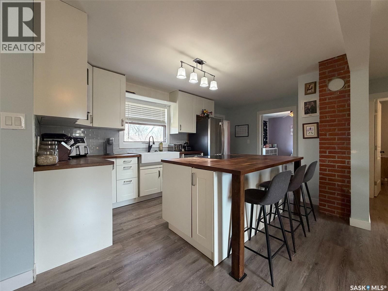 Residential in Eastend 2