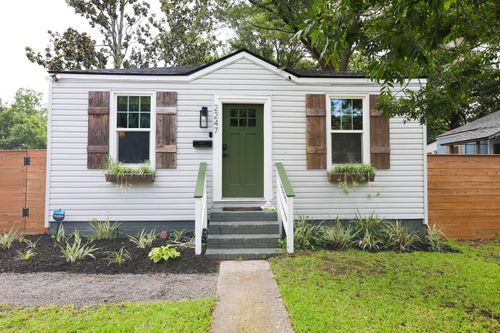 2247 Suffolk St, North Charleston, SC, 29405-7668 | Card Image