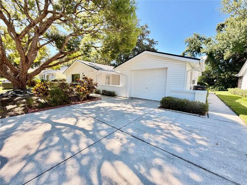 8207 Mill Creek Ln, Hudson, FL, 34667-2526 | Card Image