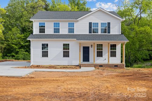 4175 River Run Cir, Hickory, NC, 28602-7231 | Card Image