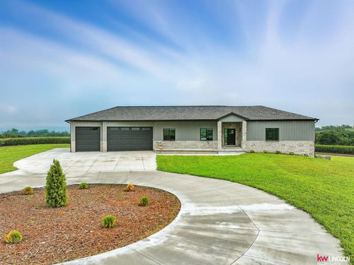 5830 Rock Creek Rd, Ceresco, NE, 68017-4383 | Card Image