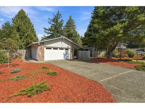 2265 24th St, Florence, OR, 97439-9794 | Card Image
