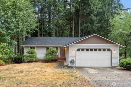 18634 Woodside Dr Se, Yelm, WA, 98597-9378 | Card Image