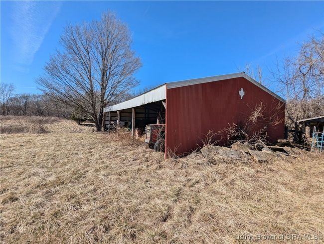 6140 N White River Rd, Home with 6 bedrooms, 2 bathrooms and null parking in Campbellsburg IN | Image 12