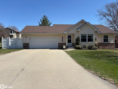 2100 Sunnyslope Dr, Red Oak, IA, 51566-1337 | Card Image