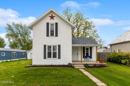 221 Poplar St, North Baltimore, OH, 45872-1324 | Card Image
