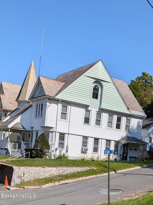 b-26 Gallup St, North Adams, MA, 01247-3536 | Card Image