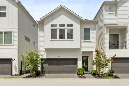 809 Burton Landing Ln, Houston, TX, 77008-3078 | Card Image