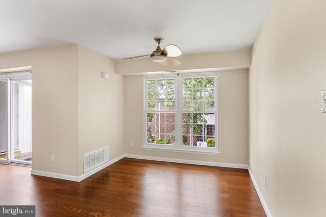 APT-4M7 - 275 Green St, Condo with 2 bedrooms, 1 bathrooms and null parking in BEVERLY NJ | Image 12