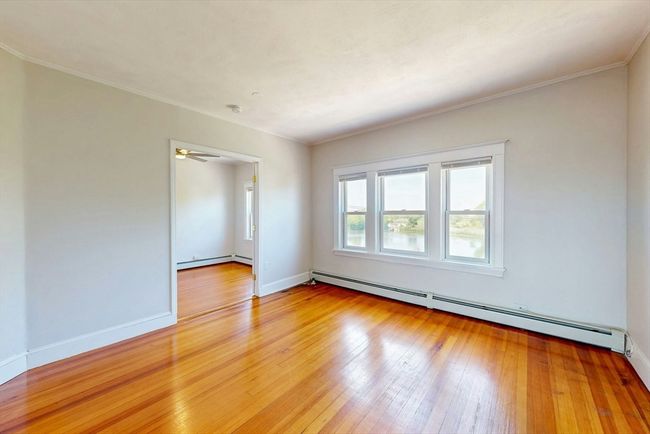 APT-6 - 235 Washington Ave, Condo with 2 bedrooms, 1 bathrooms and null parking in Winthrop MA | Image 5