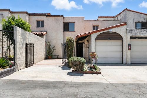 107-8800 Kester Ave, Panorama City, CA, 91402-5761 | Card Image