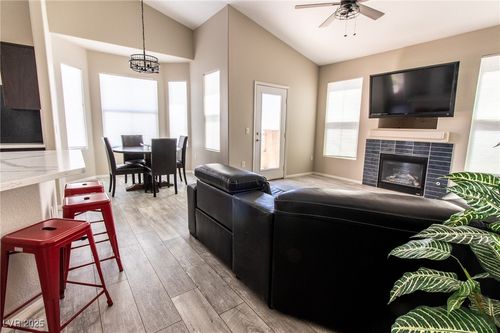 2068-10550 W Alexander Rd, Las Vegas, NV, 89129-3500 | Card Image