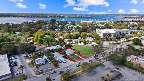 820 Sw Palm City Rd, Stuart, FL, 34994-2820 | Card Image