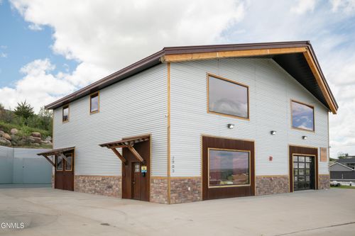 2903 Jude Ln Nw, Mandan, ND, 58554-8548 | Card Image