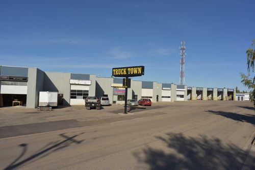 5-7611 49 Ave, Red Deer, AB, T4P1M3 | Card Image