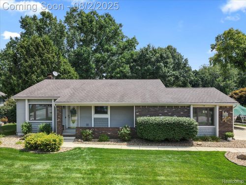 1237 Keble Ln, Oxford, MI, 48371-5905 | Card Image