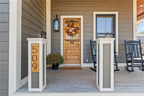 509 N 3rd St, Rogers, AR, 72756-3601 | Card Image