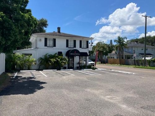 3006 W Swann Ave, TAMPA, FL, 33609-4023 | Card Image