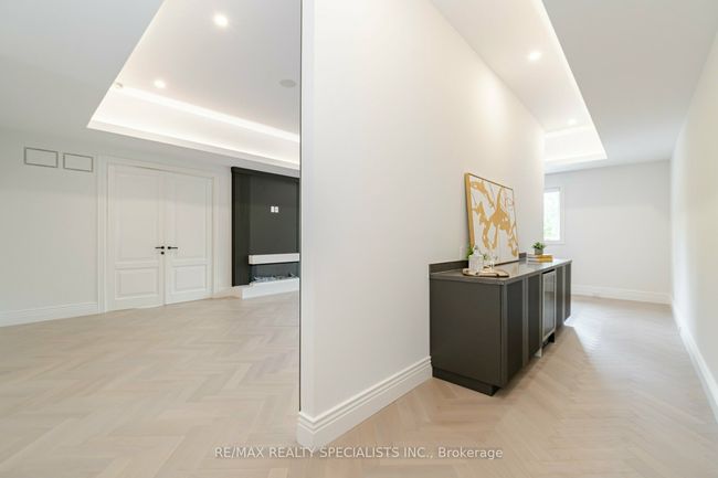 2014 Lakeshore Rd W, House other with 5 bedrooms, 7 bathrooms and 12 parking in Oakville ON | Image 20