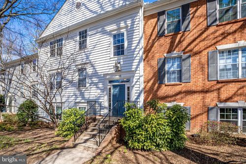 apt-11-7758 New Providence Dr, FALLS CHURCH, VA, 22042-4415 | Card Image
