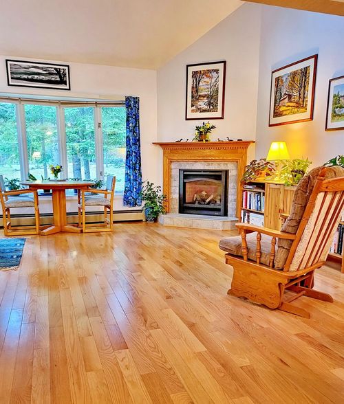 101 Longfellow Dr, Bethlehem, NH, 03574-4507 | Card Image