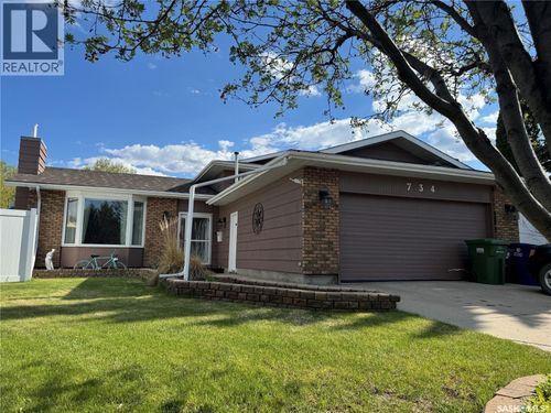 734 Wollaston Crt, Saskatoon, SK, S7J4E5 | Card Image