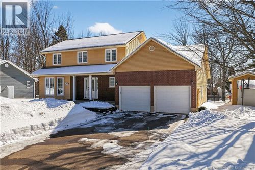 340 Joseph Crt, Dieppe, NB, E1A7B9 | Card Image