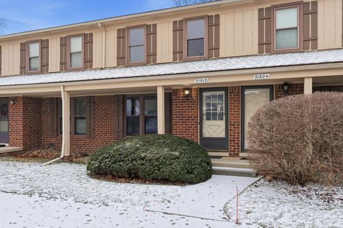 31610 Green Meadow Ln, Warren, MI, 48093-5589 | Card Image