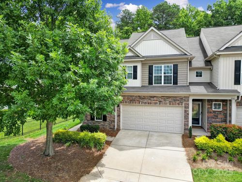 2203 Whitford Ln, Charlotte, NC, 28210-4486 | Card Image